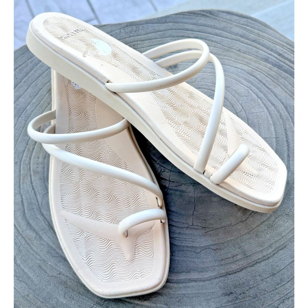 Billabong Noelia Strappy Toe Loop Sandals Womens 10 Cream Square Toe Slides